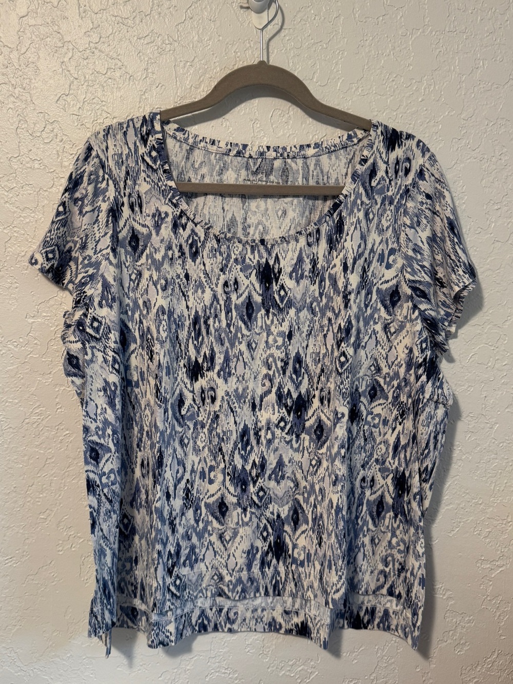 J. Jill Navy & White Printed Scoop Neck Short Sleeve tee, high low, 100% cotton